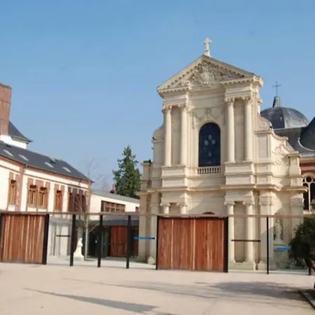 Hyper Centre-ville Proche Basilique * Lisieux